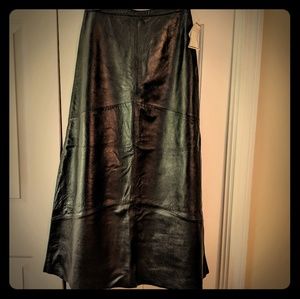 Yvonne le Marie Genuine Lambskin leather skirt sz6